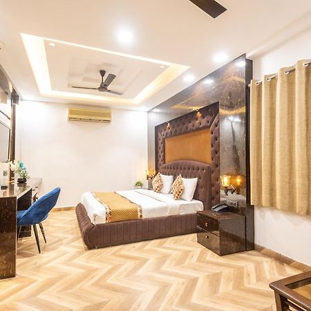 Hotel Cosmo Near Blk Hospital Karol Bagh Delhi  Exterior photo