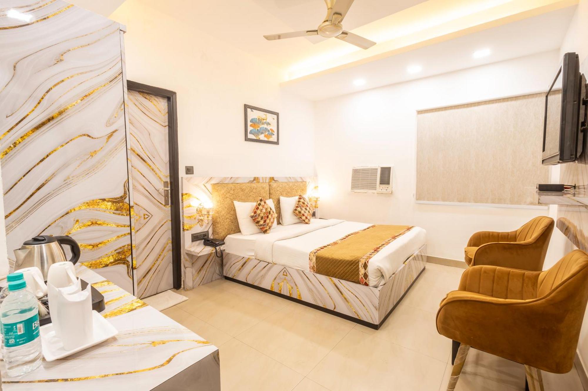 Hotel Cosmo Near Blk Hospital Karol Bagh Delhi  Exterior photo