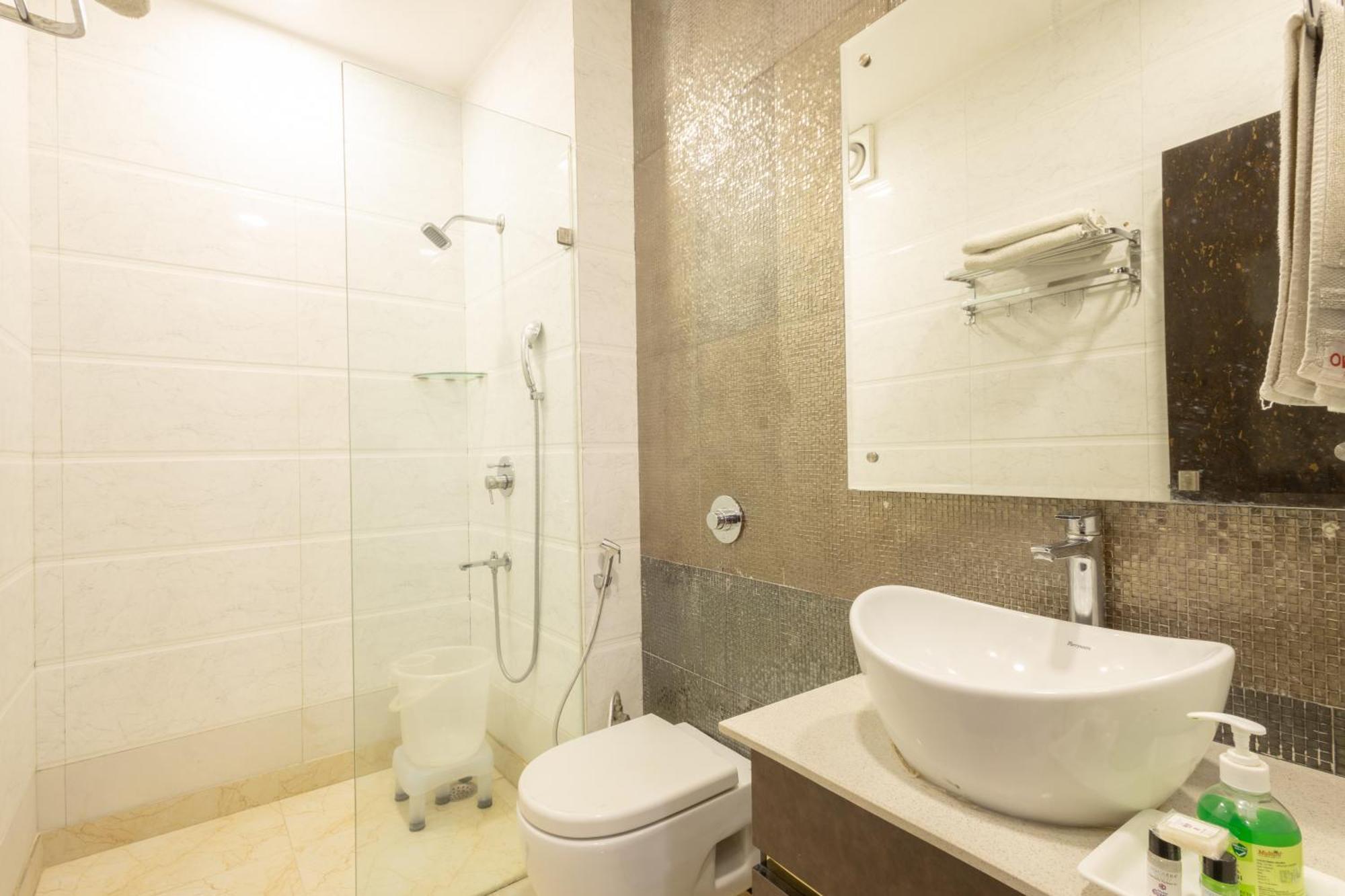 Hotel Cosmo Near Blk Hospital Karol Bagh Delhi  Exterior photo